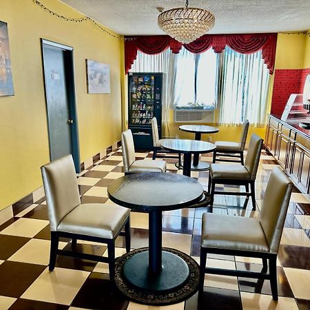 Town House Inn And Suites Elmwood Park Extérieur photo
