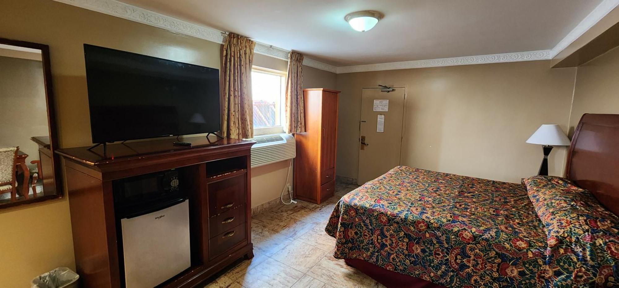 Town House Inn And Suites Elmwood Park Extérieur photo