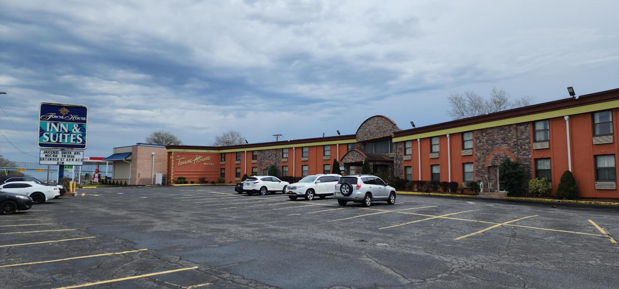 Town House Inn And Suites Elmwood Park Extérieur photo