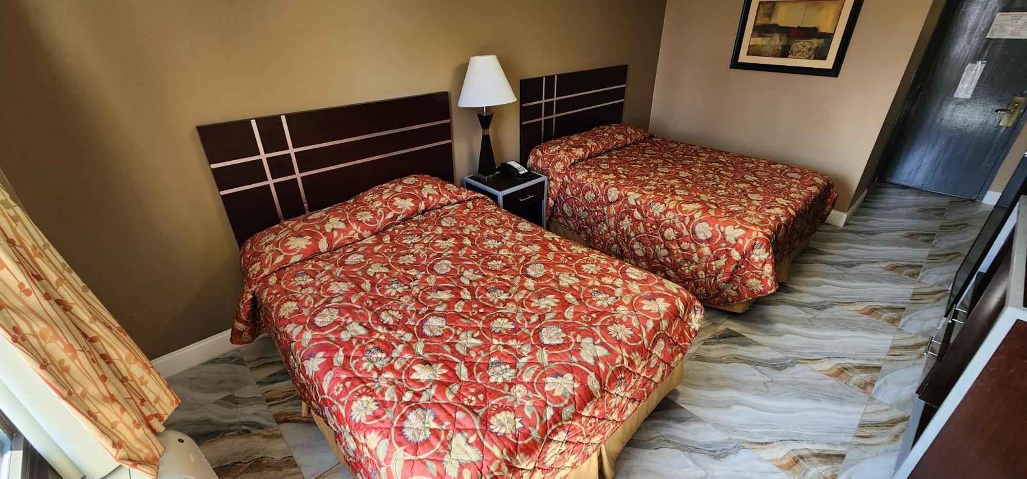 Town House Inn And Suites Elmwood Park Extérieur photo