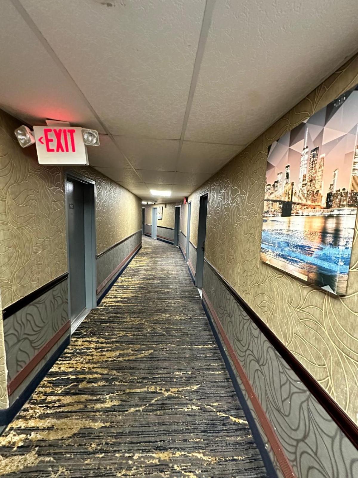 Town House Inn And Suites Elmwood Park Extérieur photo