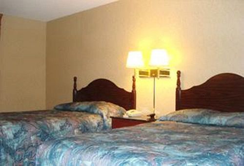 Town House Inn And Suites Elmwood Park Extérieur photo
