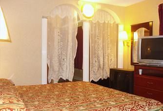 Town House Inn And Suites Elmwood Park Extérieur photo